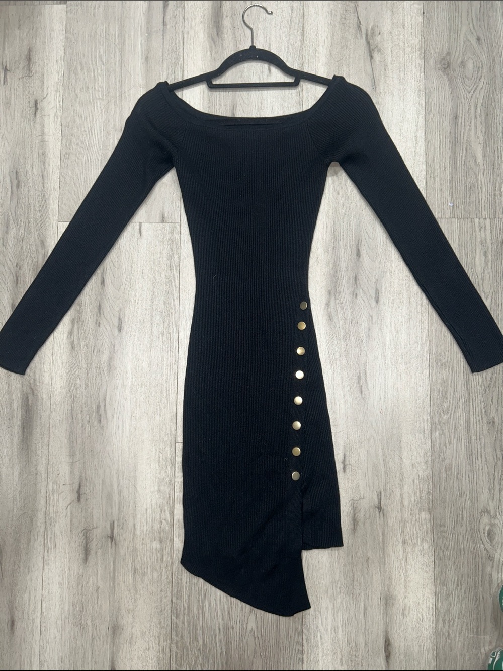 Love Always Black Long-Sleeve Side-Slit Bodycon Dress with Button Detail MD